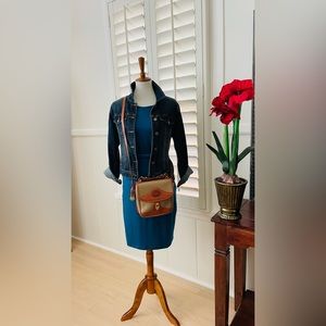 Vintage Dooney and Bourke Square 
Carrier Brown and Tan